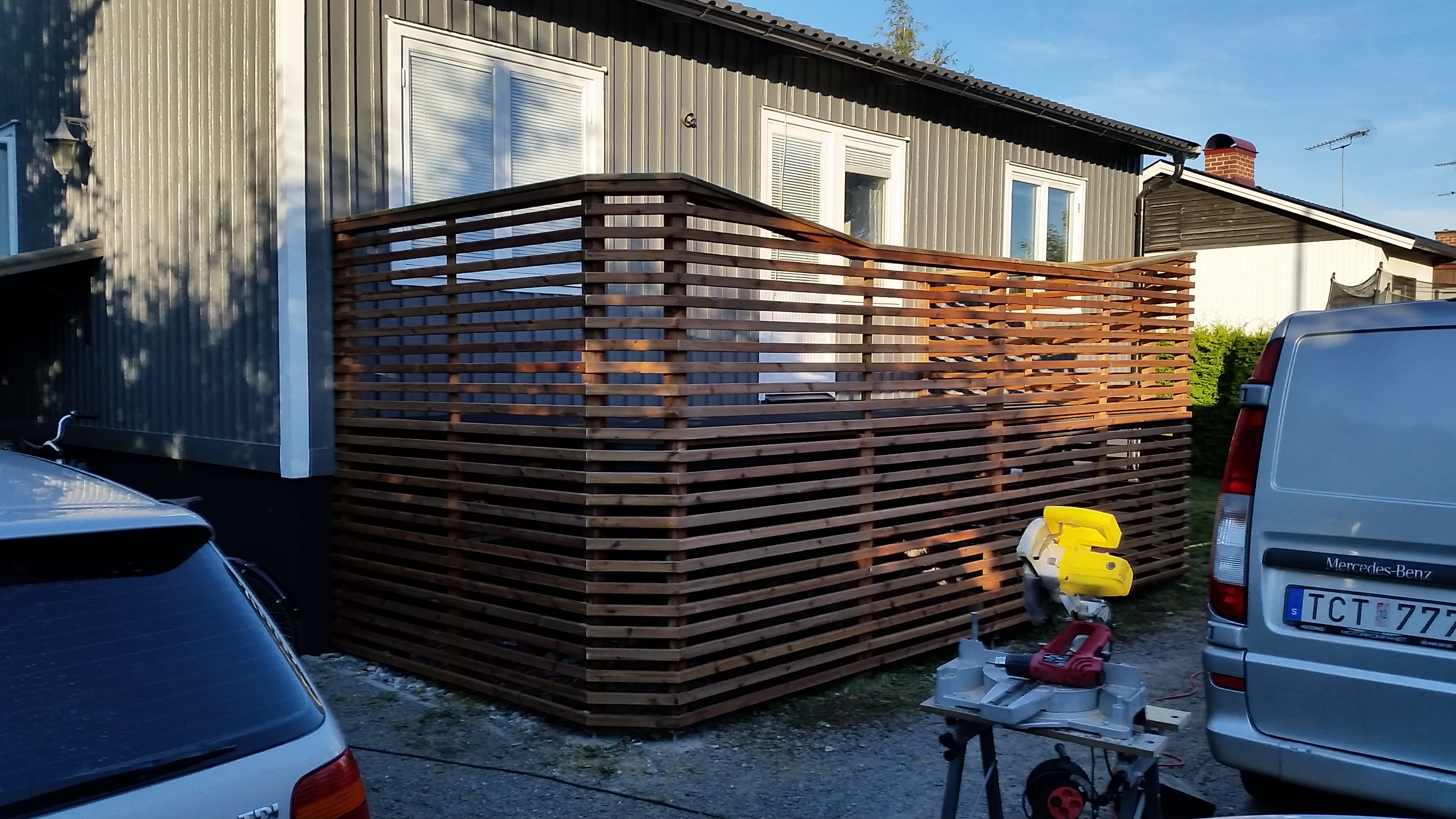 Fasadrenov med balokongrcke