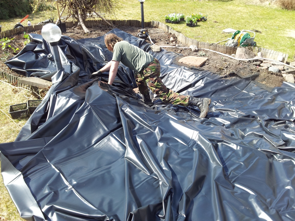 Bygga damm med gummiduk